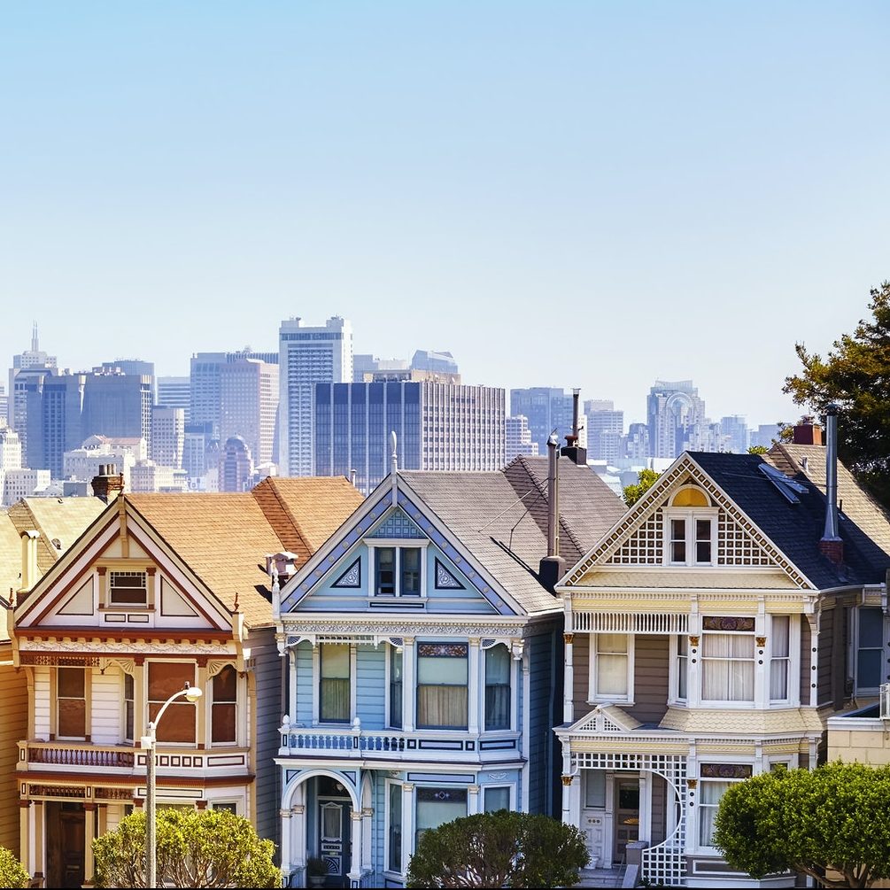 San Francisco skyline with famous Painted Ladies houses, USA.
